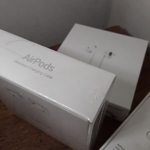 Apple airpods